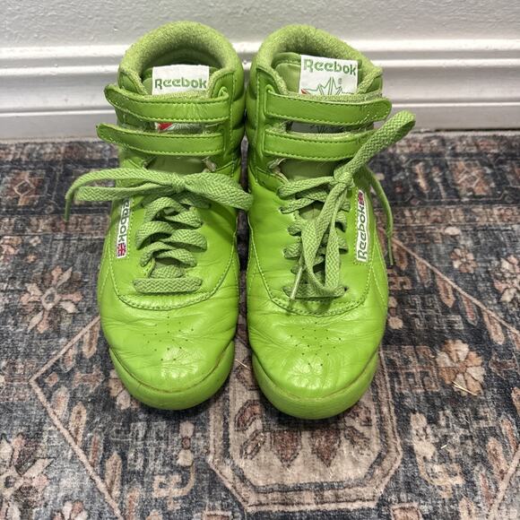 WOMENS VTG 1980’s REEBOK FREESTYLE CLASSIC HIGH TOP LIME GREEN AROBIC SZ 7 USA - Picture 1 of 12